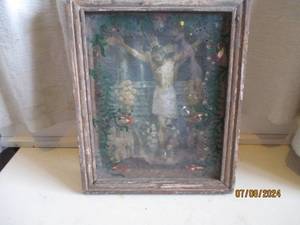 lot 65 image: Vintage Crucifixion of Christ Shado...