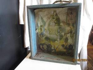 lot 67 image: Vintage Wood framed Shadowbox style...