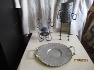 lot 103 image: Lot of metal framed candle holders ...
