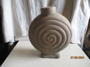 lot 109 image: Vintage Mexican made abstract clay ...