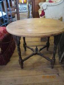 lot 121 image: Vintage Round wood side table appro...