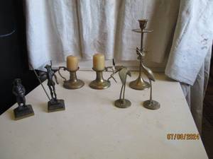 lot 142 image: 7pc Heavy brass candle holder and f...