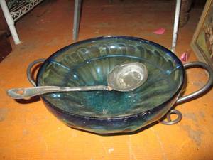 lot 449 image: Large Mexican blown glass punch bowl with metal frame elevated stand