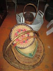 lot 470 image: Bundle of assorted Wicker Rattan baskets