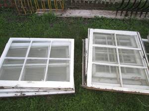 lot 668 image: Lot of 11 windows assorted sizes...