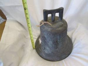 lot 239 image: Very heavy Bronze casted made in Me...