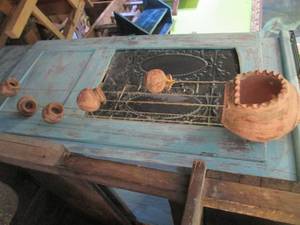 lot 257 image: Mexican Clay Pot Wind chime...