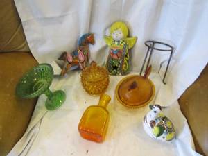 lot 270 image: Depression style green and amber gl...