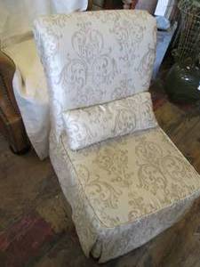 lot 301 image: Elegant Upholstered sitting chair with accent pillow