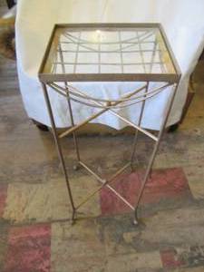 lot 313 image: Brass tone metal framed planylt stand with glass top surface