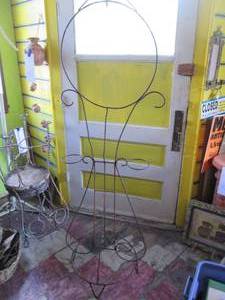 lot 328 image: 65 Metal outdoor welcome plant holder