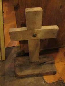 lot 360 image: 29 Freestanding Hand carved wooden cross