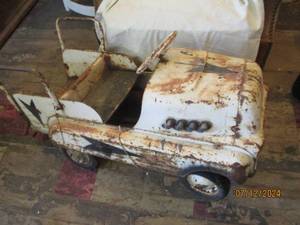 lot 193 image: Metal pedal truck missing one back ...