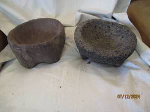 lot 501 image: Pair of hand carved molcajete for grinding corn