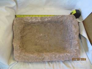 lot 515 image: Hand chiseled stone animal watering dish, great for your pet or a bird bath