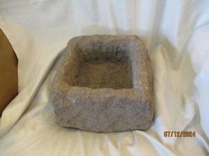 lot 523 image: Hand carved stone bowl or planter