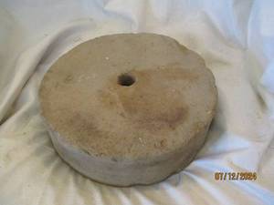 lot 524 image: Grinding wheel