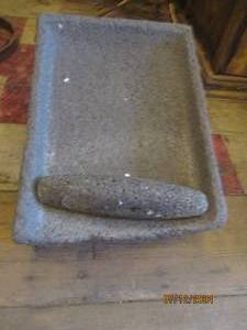lot 539 image: Hand made vintage Metate for crushing corn to make masa,  approx. 200 years old