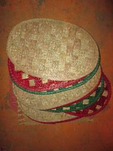 lot 465 image: 14pc Wicker Rattan place mats...