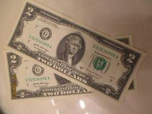 lot 10 image: Lot of 5 uncirculated $2.00 bills with consecutive serial numbers