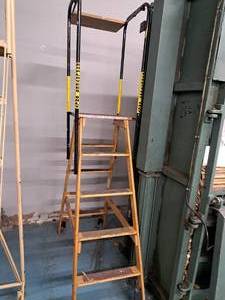 lot 3 image: Rolling Staircase