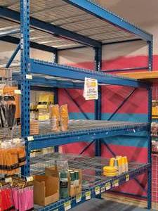lot 9 image: Pallet Racking - 10x10x42 - 10 Uprights (x2), 10 Cross Beams (x8), 42-12x58  Grates (x8)