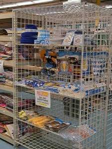 lot 30 image: Grid Panel Display Shelving Unit 4-shelf 25-12x49-12x84