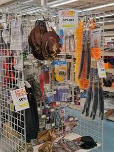 lot 32 image: Grid Panel Display Shelving Unit 1-shelf 25-12x49-12x84