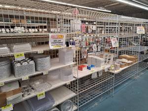 lot 78 image: Grid Panel Shelving Section 3-section 25x160x84