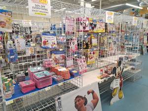 lot 97 image: Grid Panel Shelving Section 3-section with Back Grids 25x148x84