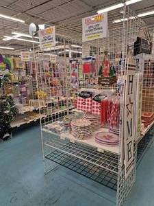 lot 117 image: Grid Panel Shelving Section 1-section with Back Grid 25x48-12x84