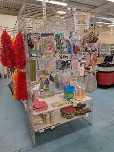 lot 118 image: Grid Panel Shelving Section 1-section with Back Grid 25x49-12x84