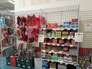lot 122 image: Grid Panel Shelving Section 2-section with Back Grids 25x123x84
