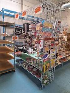 lot 135 image: Grid Panel Shelving Section 1-section with Back Grid 25x73x96