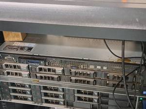 lot 188 image: Dell Server