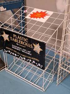 lot 160 image: Metal Wire Display Rack 16x26x33