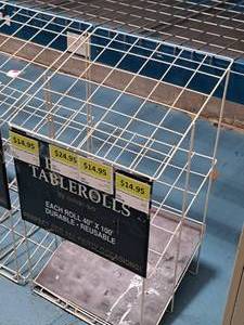 lot 173 image: Metal Wire Display Rack 16x18-12x33