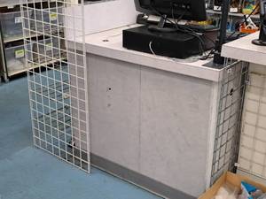 lot 199 image: CashierCheck-Out Station