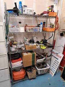 lot 217 image: Wire Shelving Unit