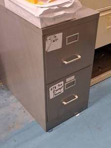 lot 224 image: Metal File Cabinet 2-drawer