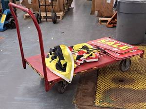 lot 237 image: Utility Cart