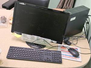 lot 252 image: Computer System - Dell CPU Tower, Monitor, Keyboard, Mouse, Battery Back Up, Web Cam