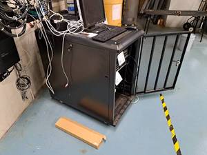 lot 190 image: Rolling Server Tower