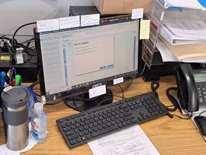 lot 282 image: Compaq Computer System - Dell OptiPlex 5055 CPU Tower, 19 Monitor, Keyboard, Mouse, Battery Back Up
