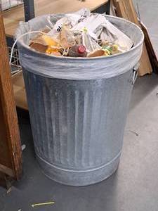 lot 288 image: Metal Trash Can