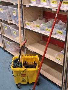 lot 307 image: Mop Bucket with Mop and Extra Mop