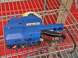 lot 316 image: SATO AveryDennison 216 Price Tag Gun