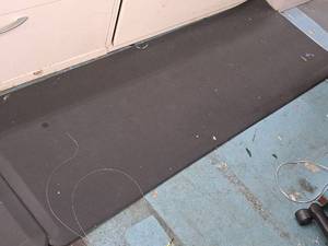 lot 326 image: Rubber Anti-Fatigue Floor Mat