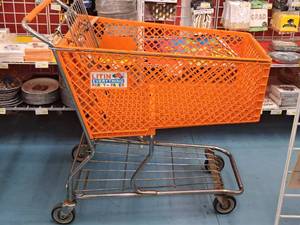 lot 604 image: Litin Everything Party n Paper logo Shopping Cart
