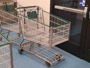 lot 612 image: Rainbow logo Shopping Cart